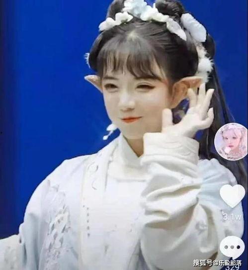 近期网红吃瓜视频,揭秘娱乐圈最新热点事件  第1张